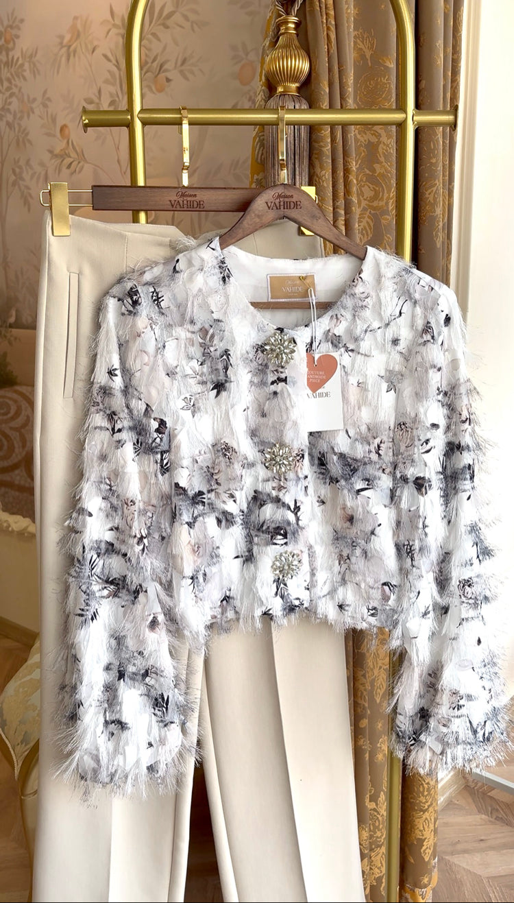 Limited Edition Saçaklı taşlı beyaz Couture Tasarım Ceket